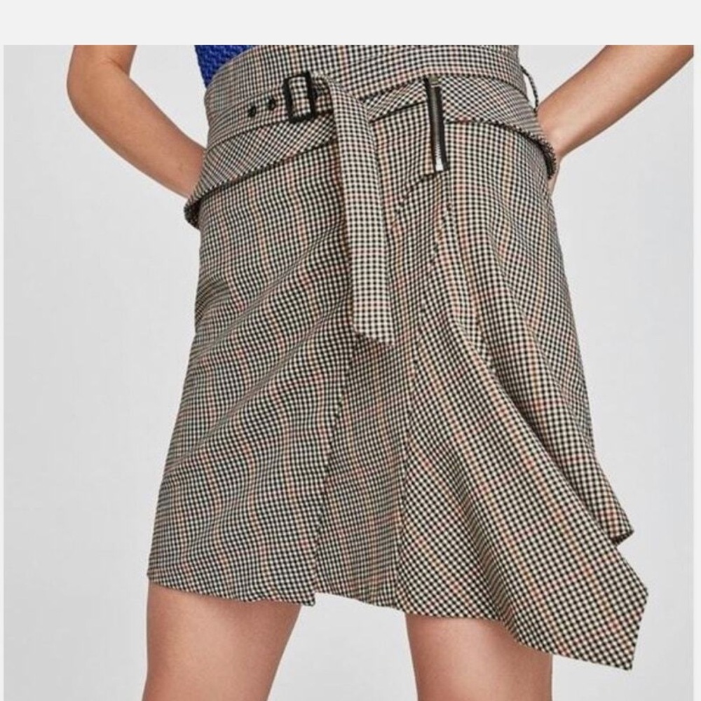 Zara Asymmetrical Houndstooth Checkered Skirt Size Medium Preppy
